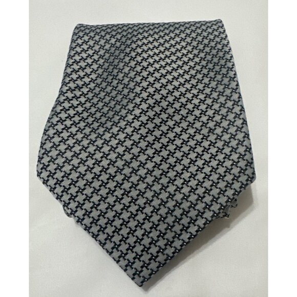 Giorgio Armani Gray Houndstooth 100% Silk Mens Tie Made In Italy - Picture 1 of 8